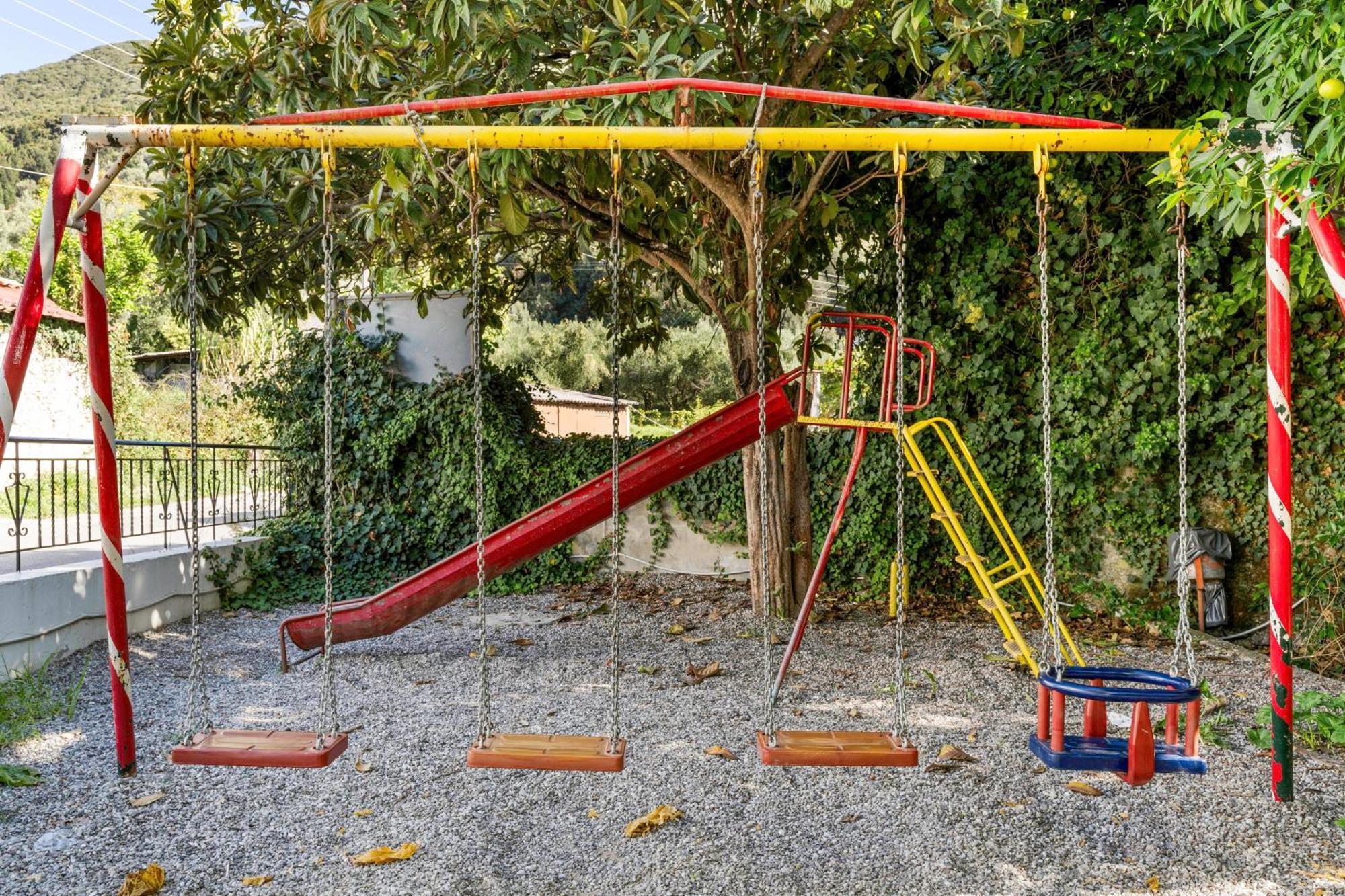 Verani Residence Parking Balcony Playground Sívros エクステリア 写真